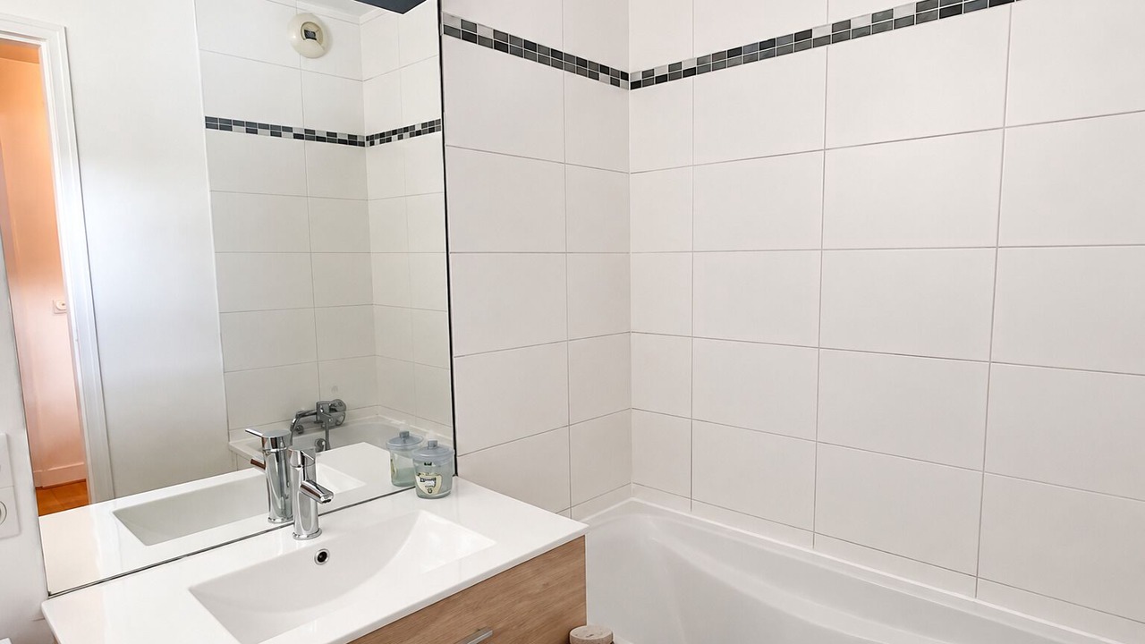 Photo of Bathroom in Maisons-Alfort