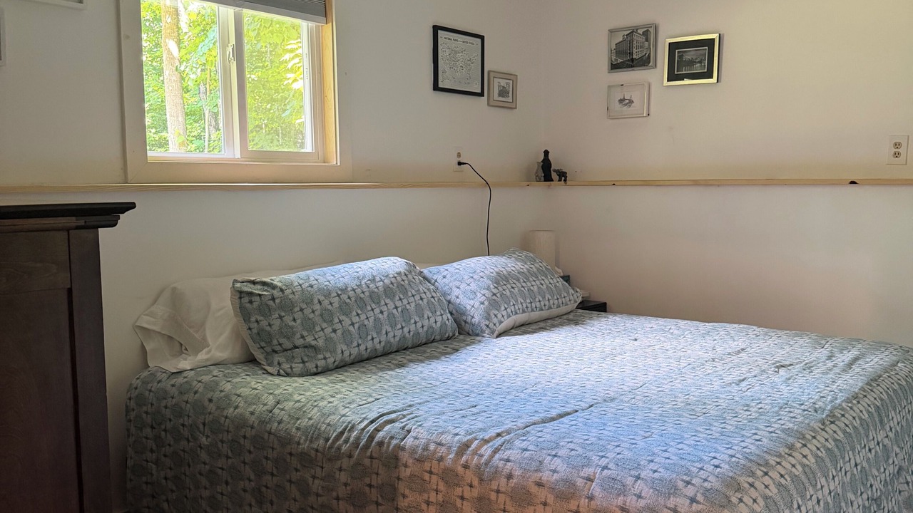 Photo of Bedroom in Walker