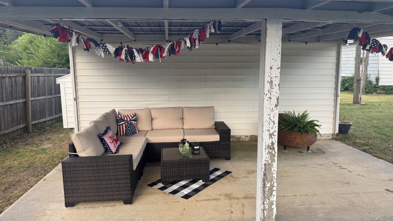 Photo of Patio Balcony in Secretary