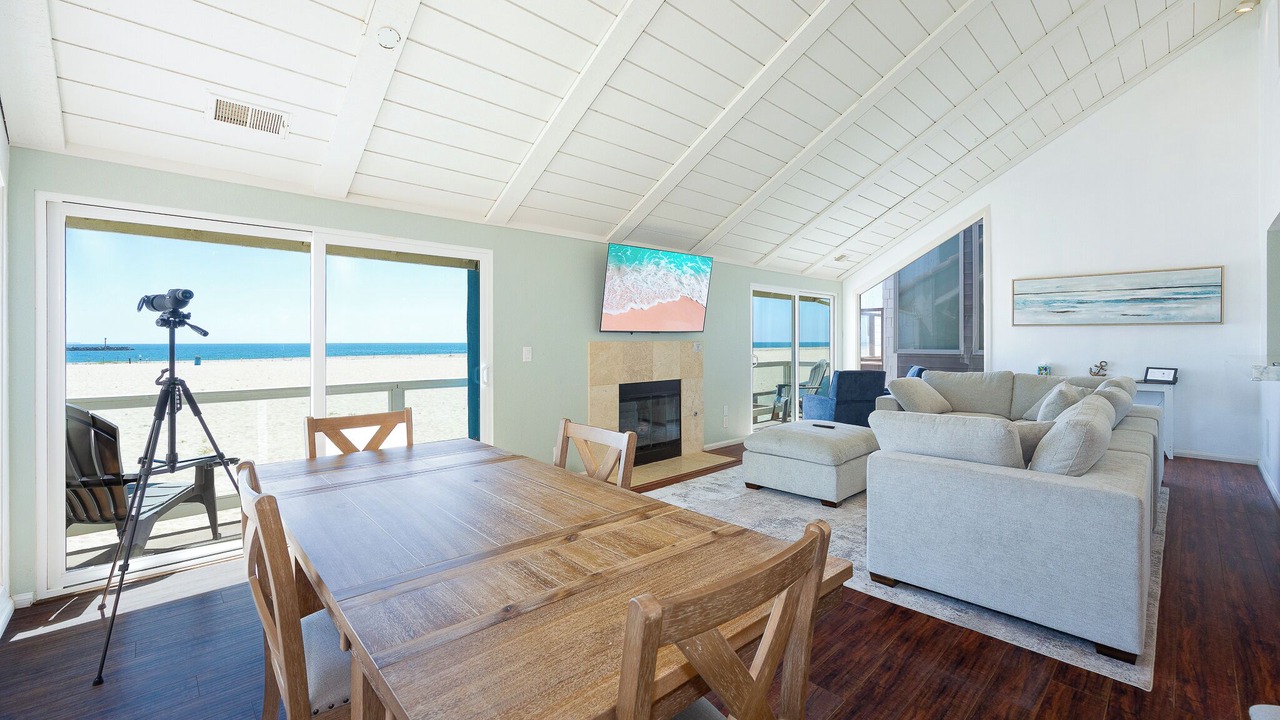 Photo of Livingroom in Hollywood