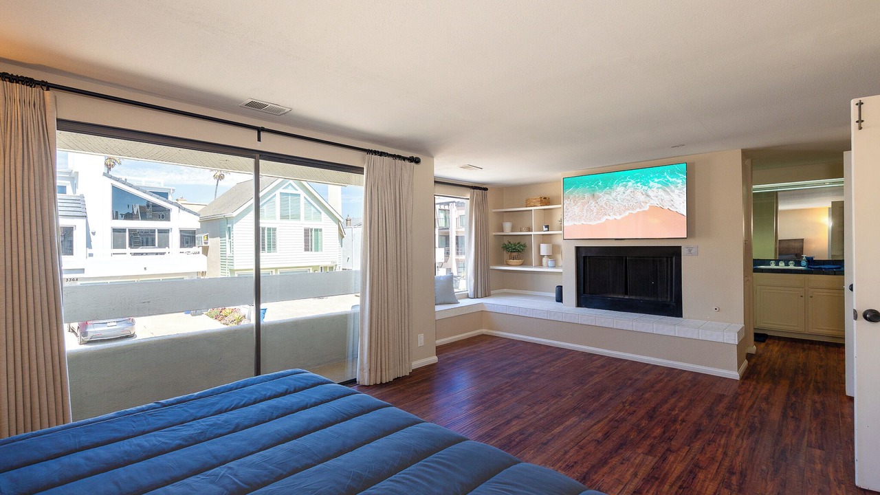 Photo of Bedroom in Hollywood