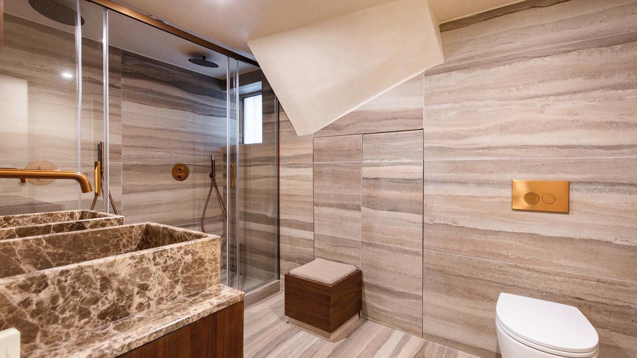 Photo of Bathroom in Notre-Dame-des-Champs