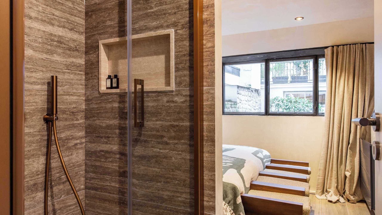 Photo of Bathroom in Notre-Dame-des-Champs