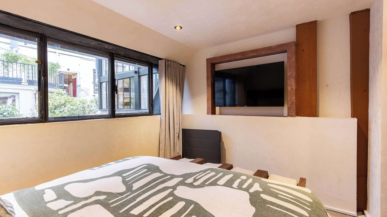 Photo of Bedroom in Notre-Dame-des-Champs