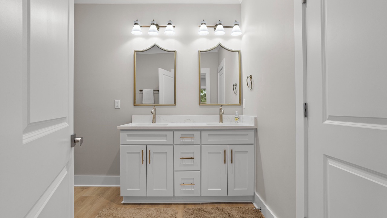 Photo of Bathroom in East Biloxi