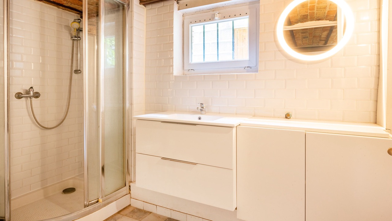 Photo of Bathroom in Diderot