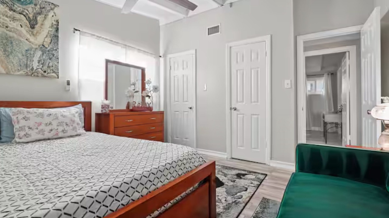 Photo of Bedroom in Santa Clarita