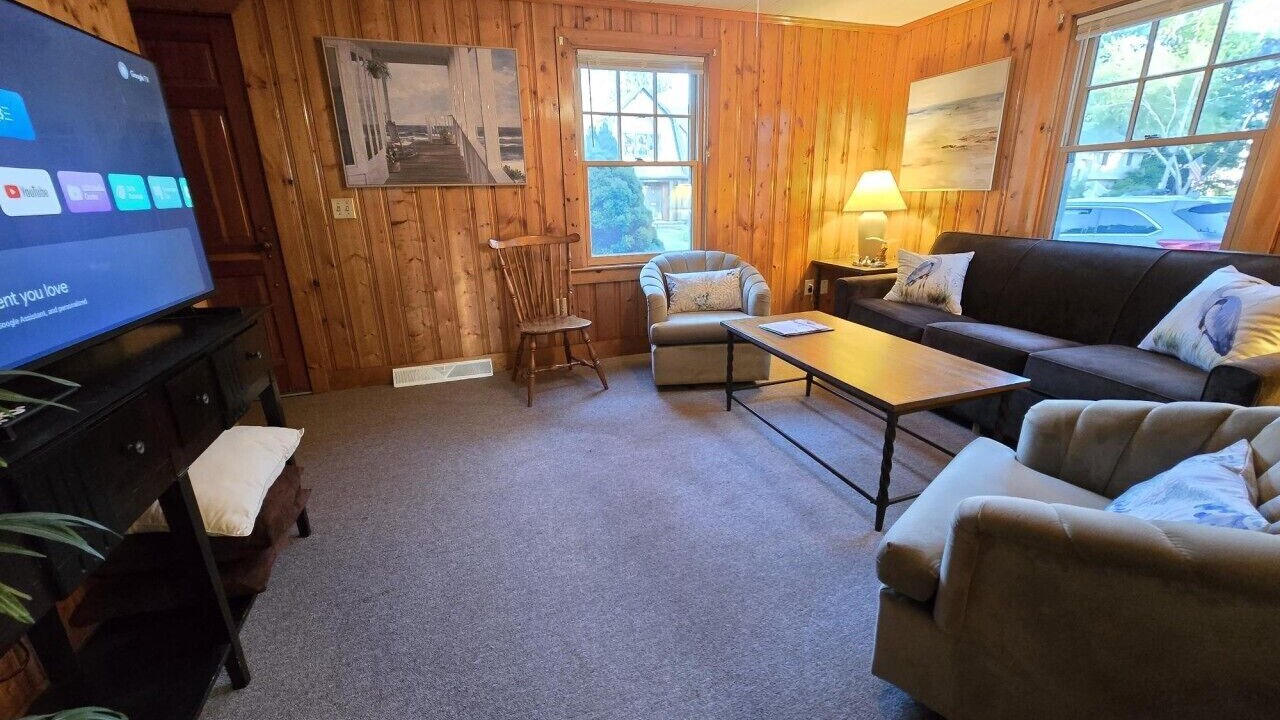 Photo of Livingroom in North Kingstown