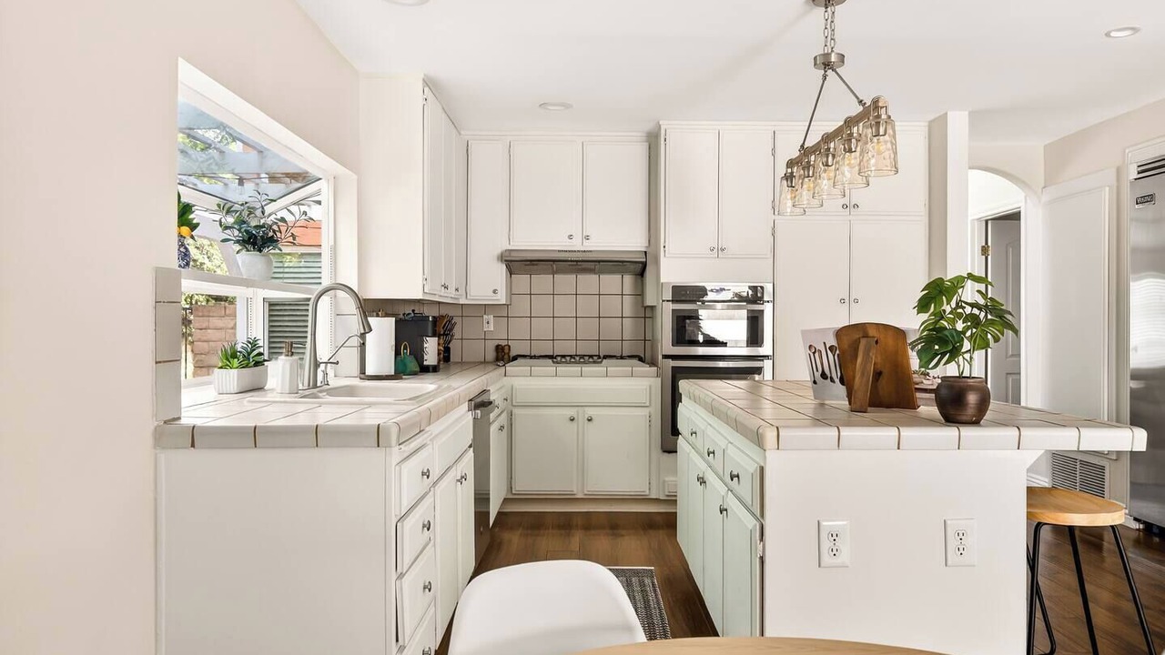 Photo of Kitchen in Newhall
