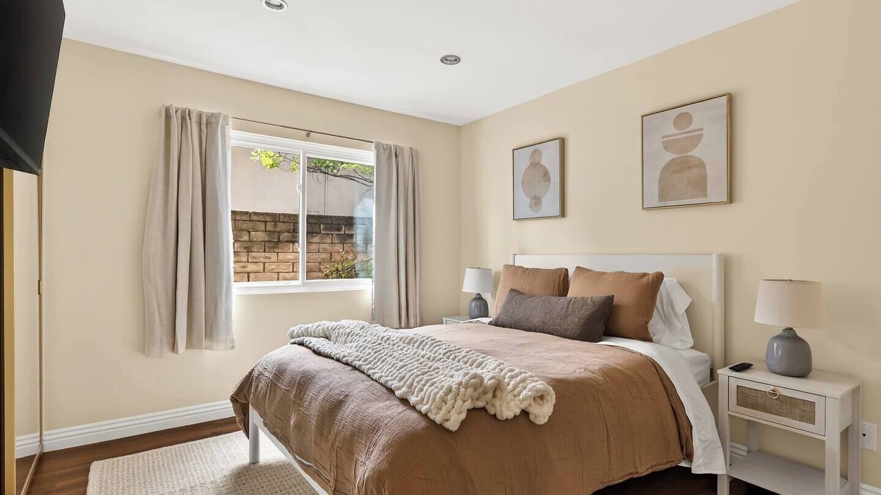 Photo of Bedroom in Newhall