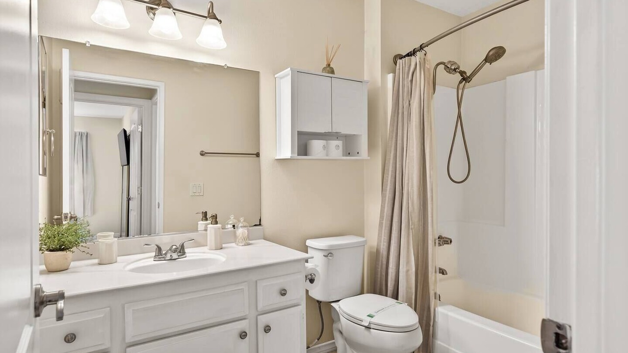 Photo of Bathroom in Newhall