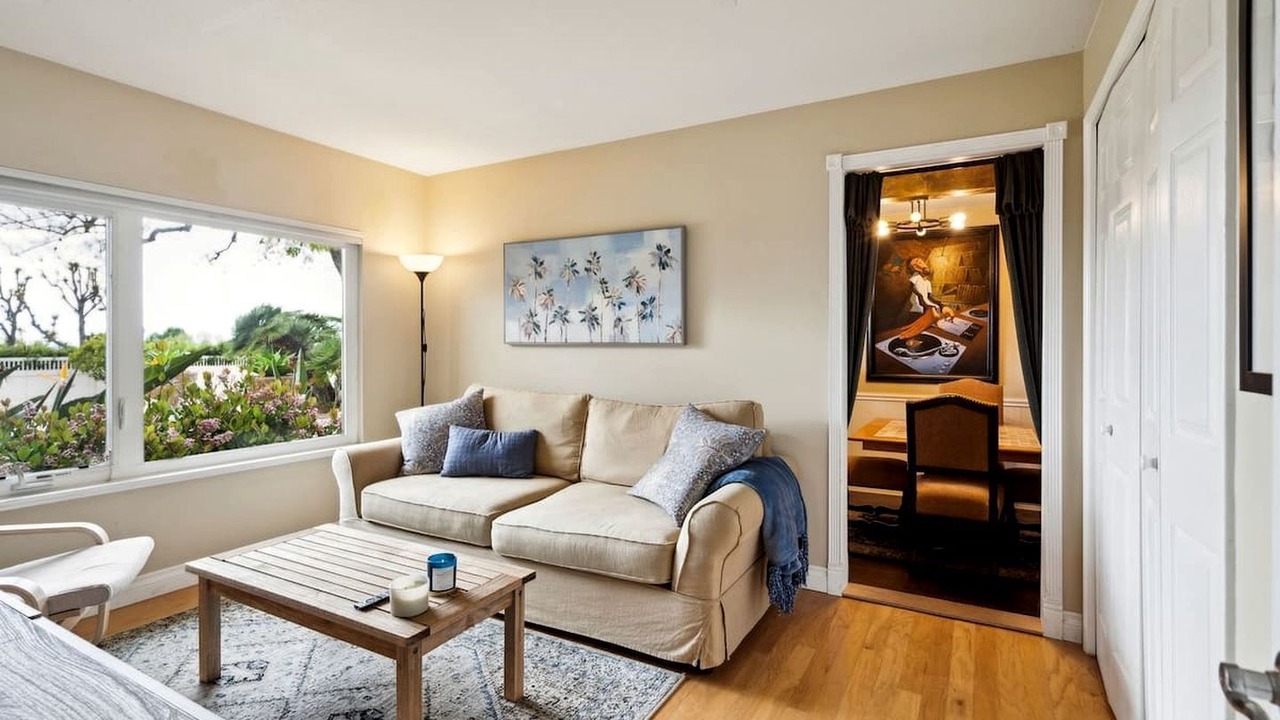 Photo of Livingroom in Thousand Oaks