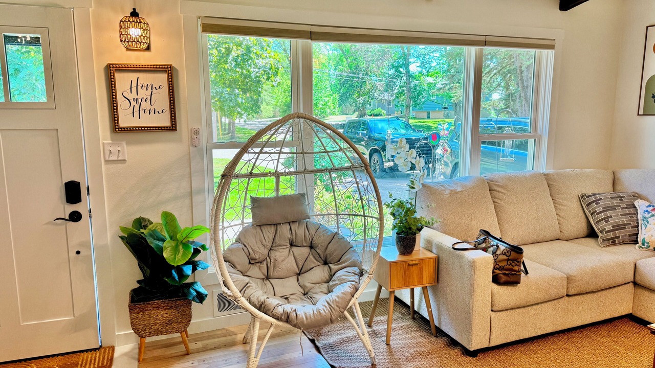 Photo of Livingroom in Oakdale