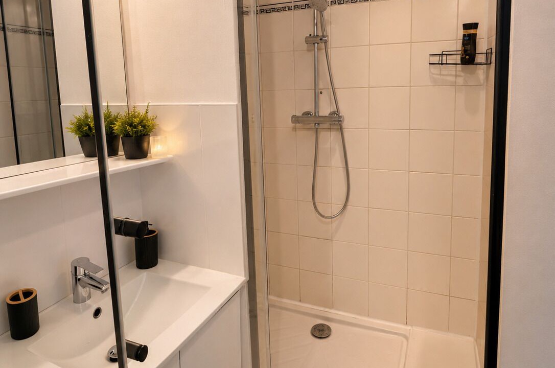 Photo of Bathroom in Clichy