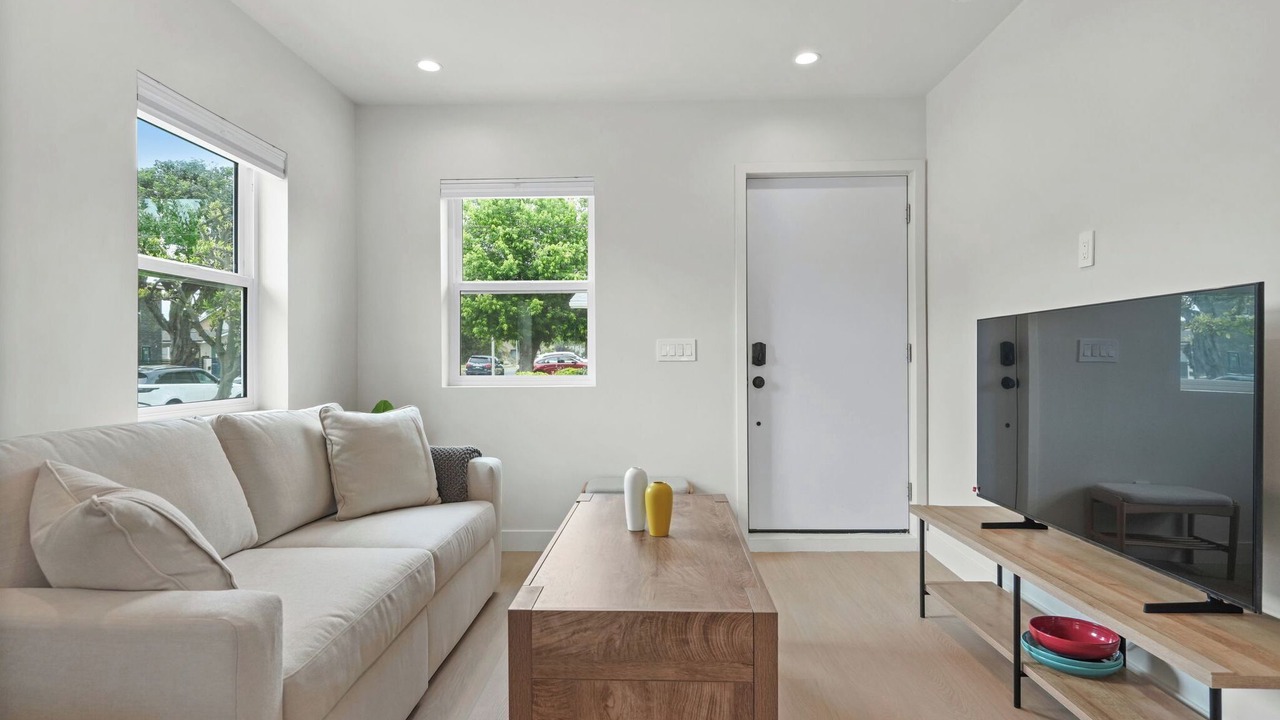 Photo of Livingroom in West Hills