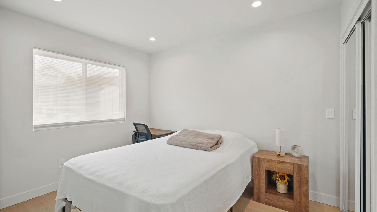 Photo of Bedroom in West Hills