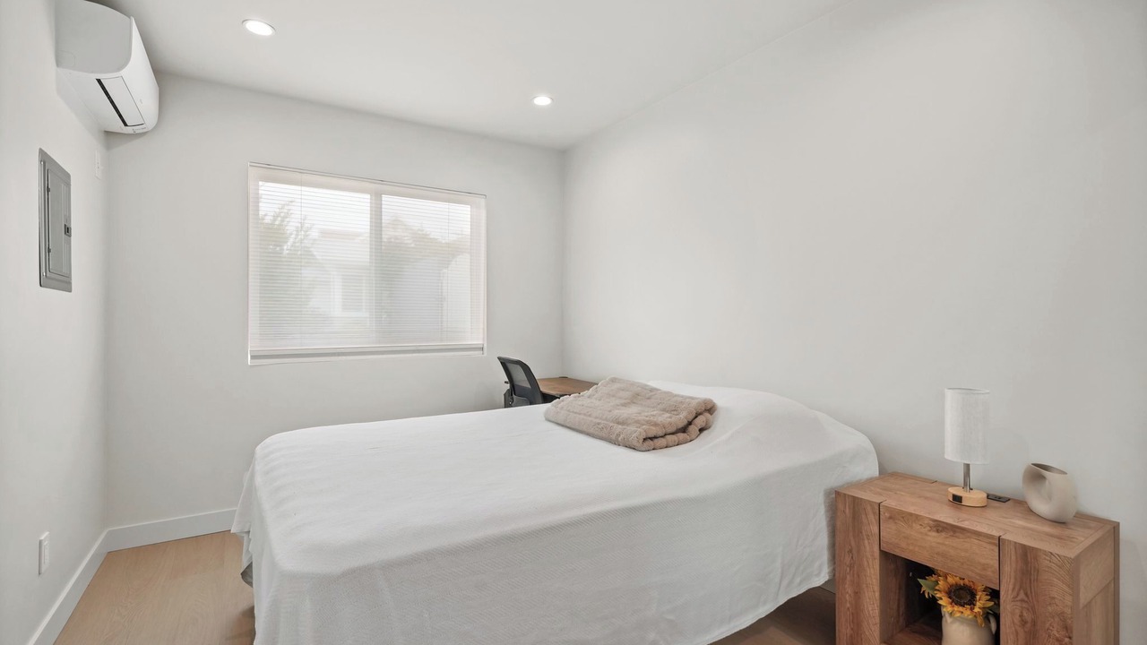 Photo of Bedroom in West Hills