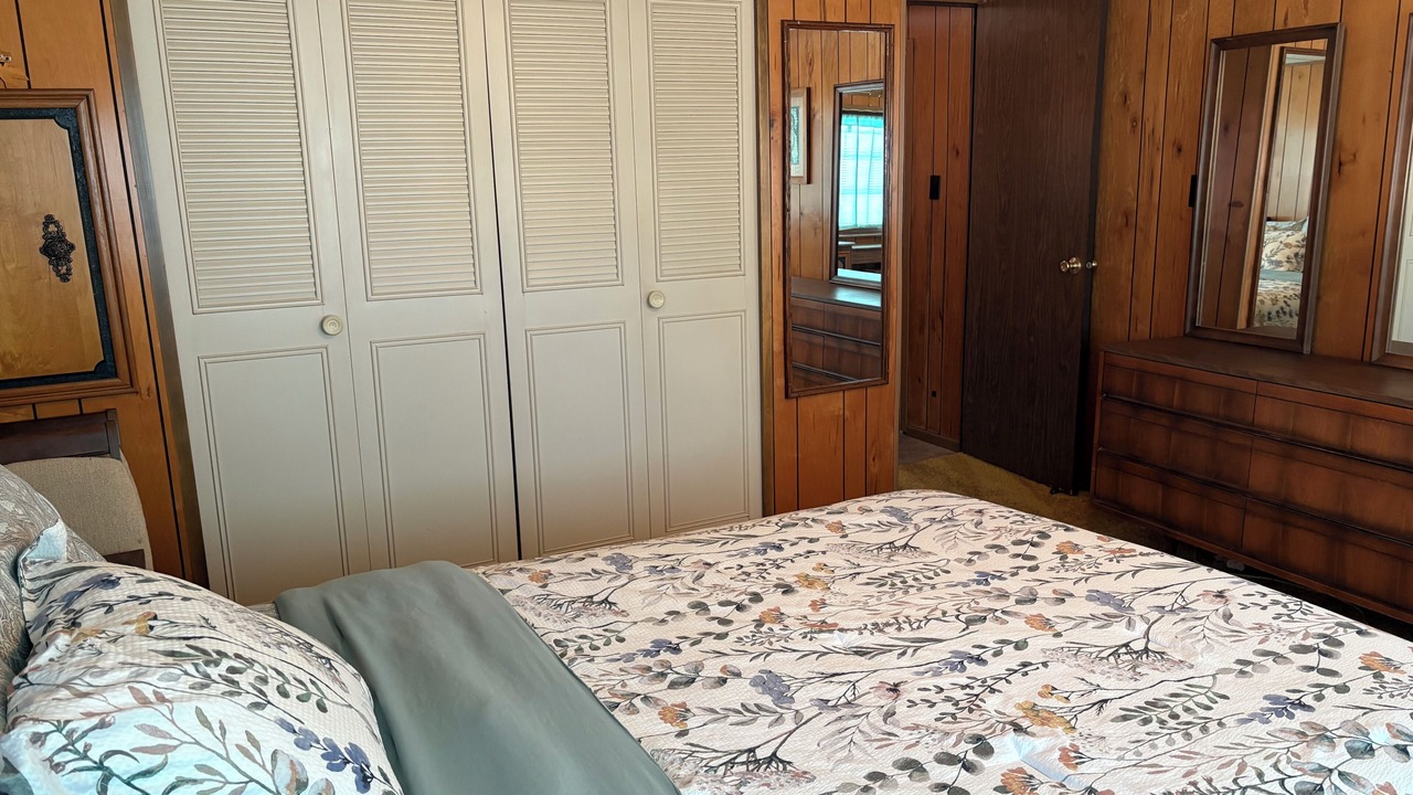 Photo of Bedroom in Hermantown