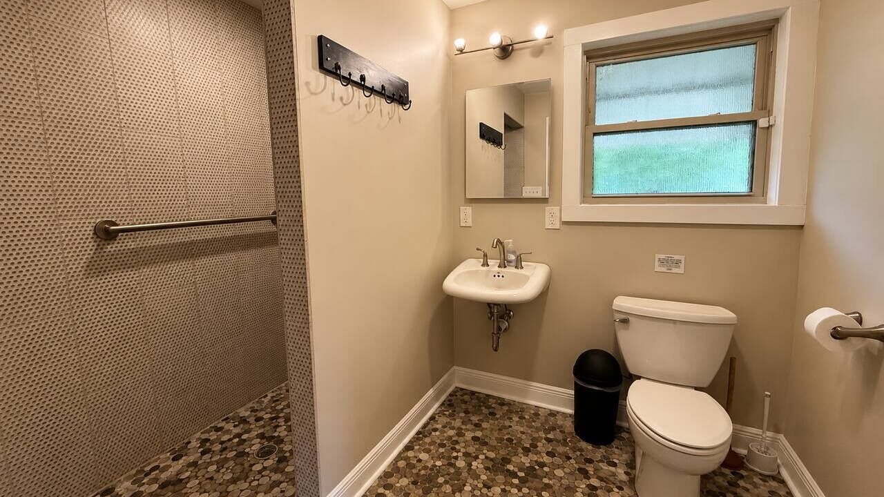 Photo of Bathroom in Jefferson