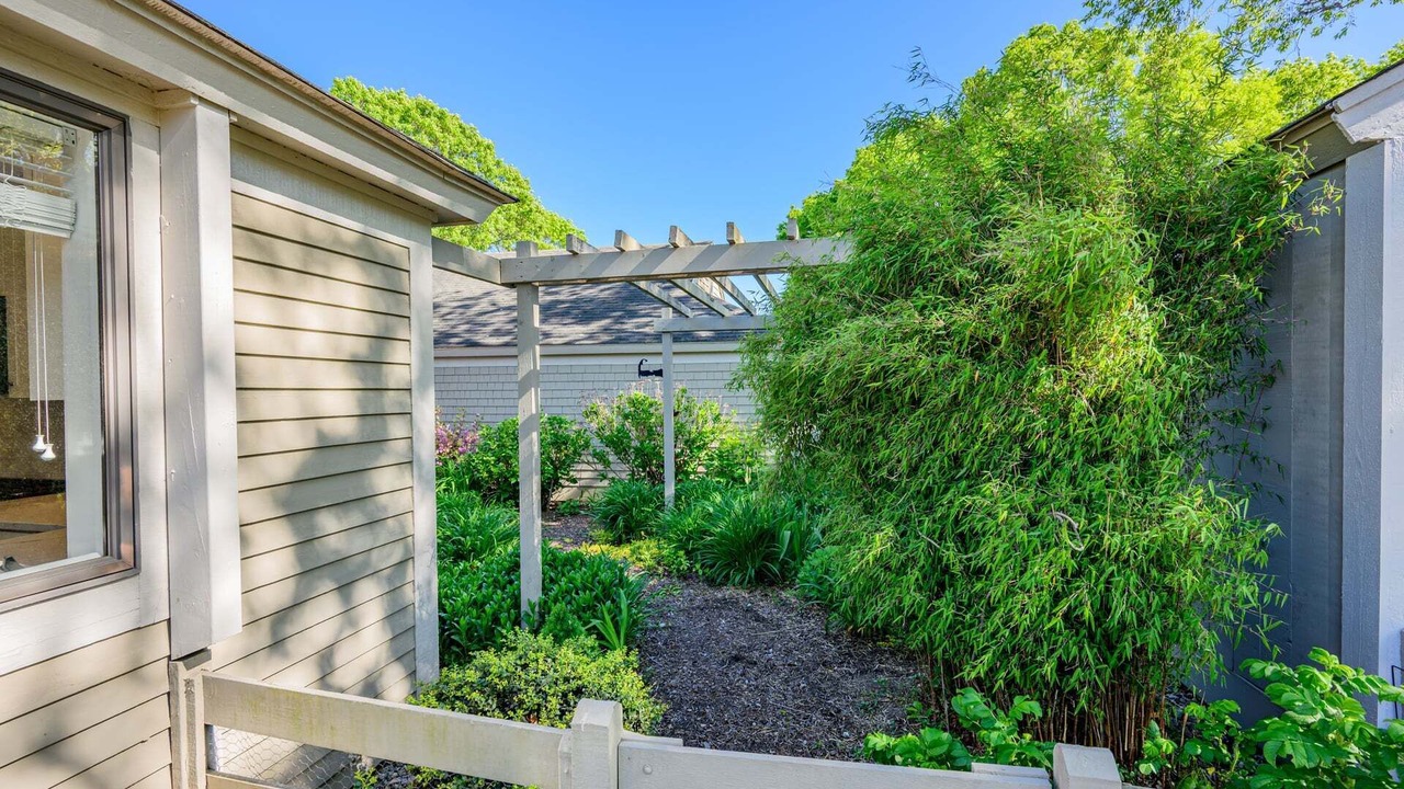 Photo of Outdoor in Mews Village