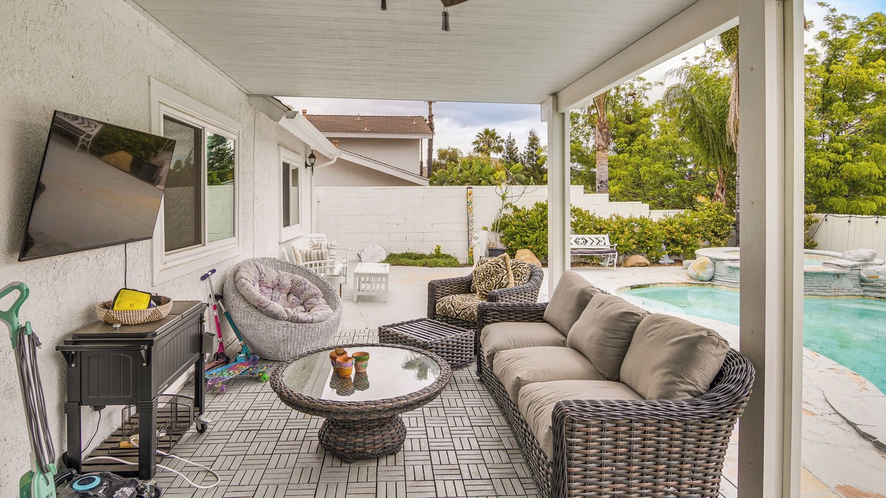 Photo of Livingroom in Agoura Hills