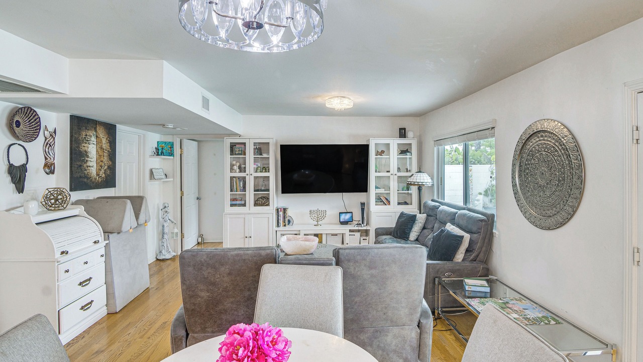 Photo of Bedroom in Agoura Hills