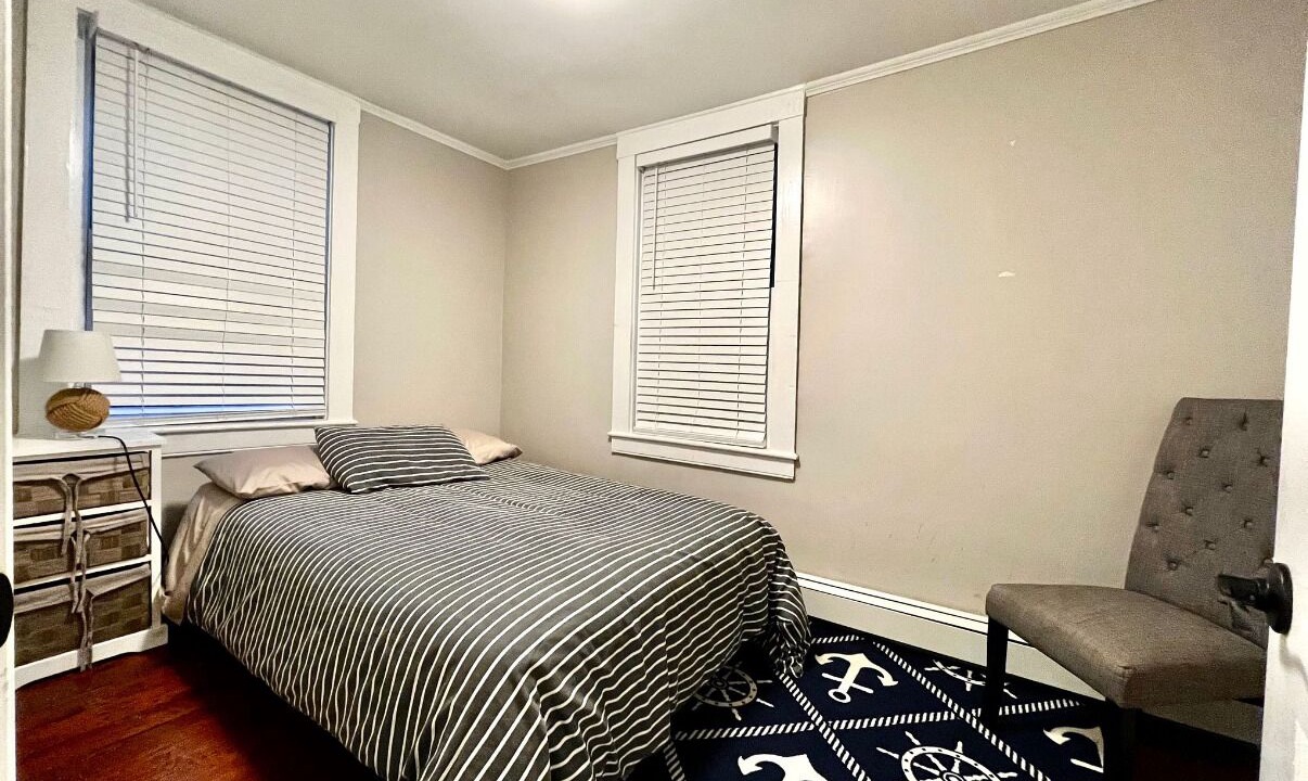 Photo of Bedroom in Top of the Hill