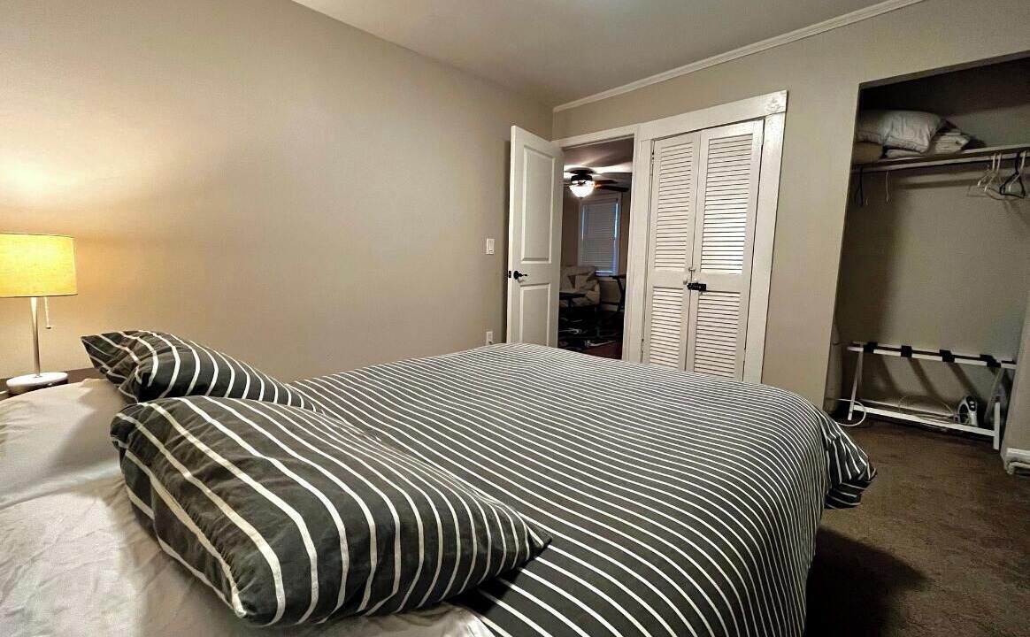 Photo of Bedroom in Top of the Hill