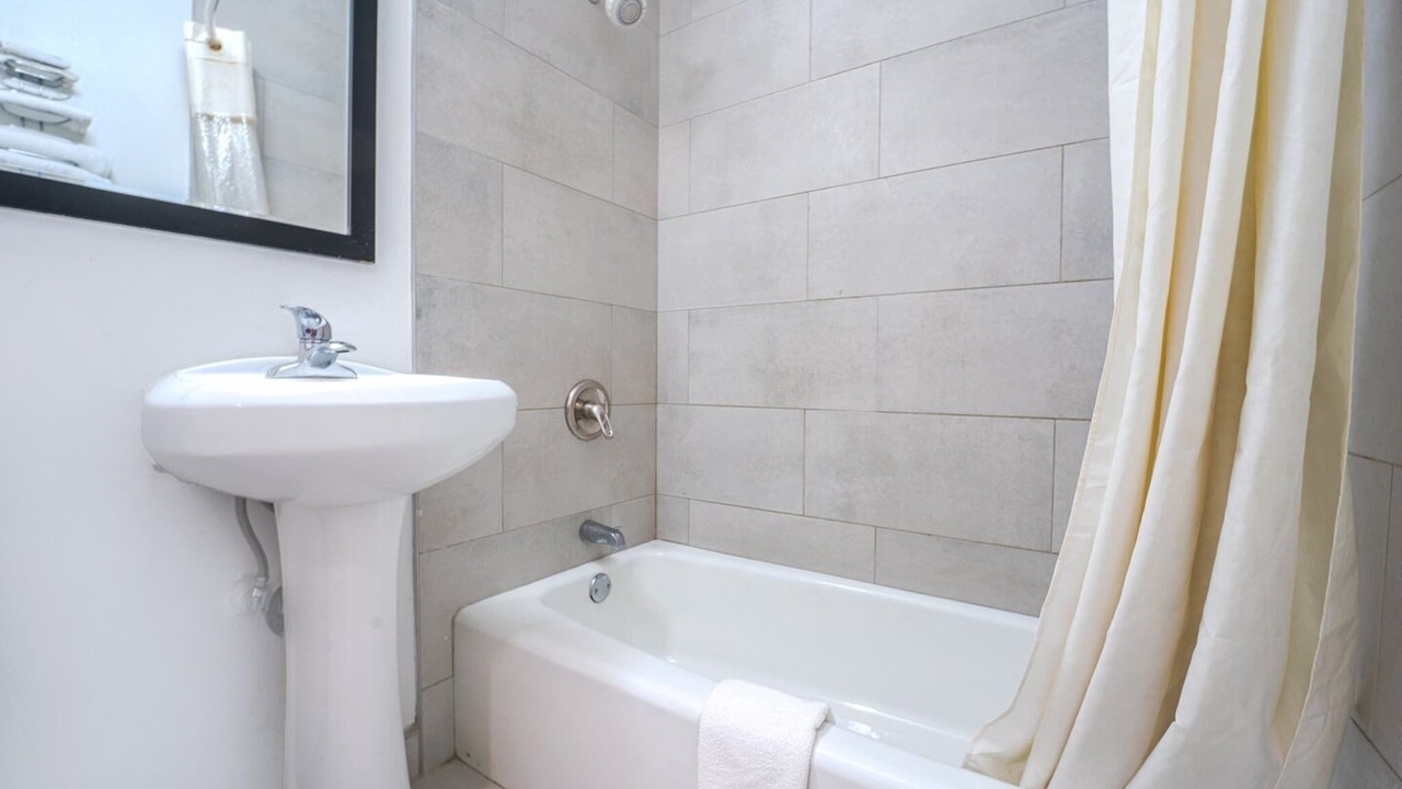 Photo of Bathroom in Mojave