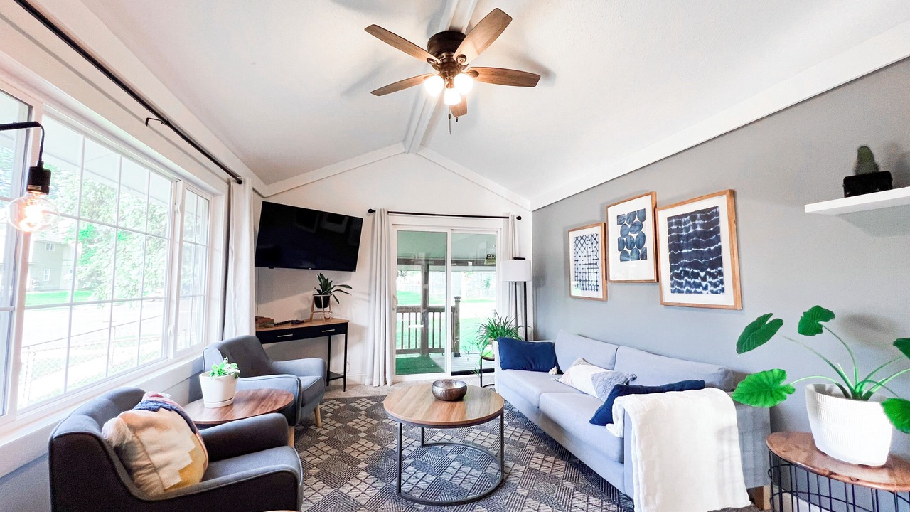 Photo of Livingroom in Sioux Falls