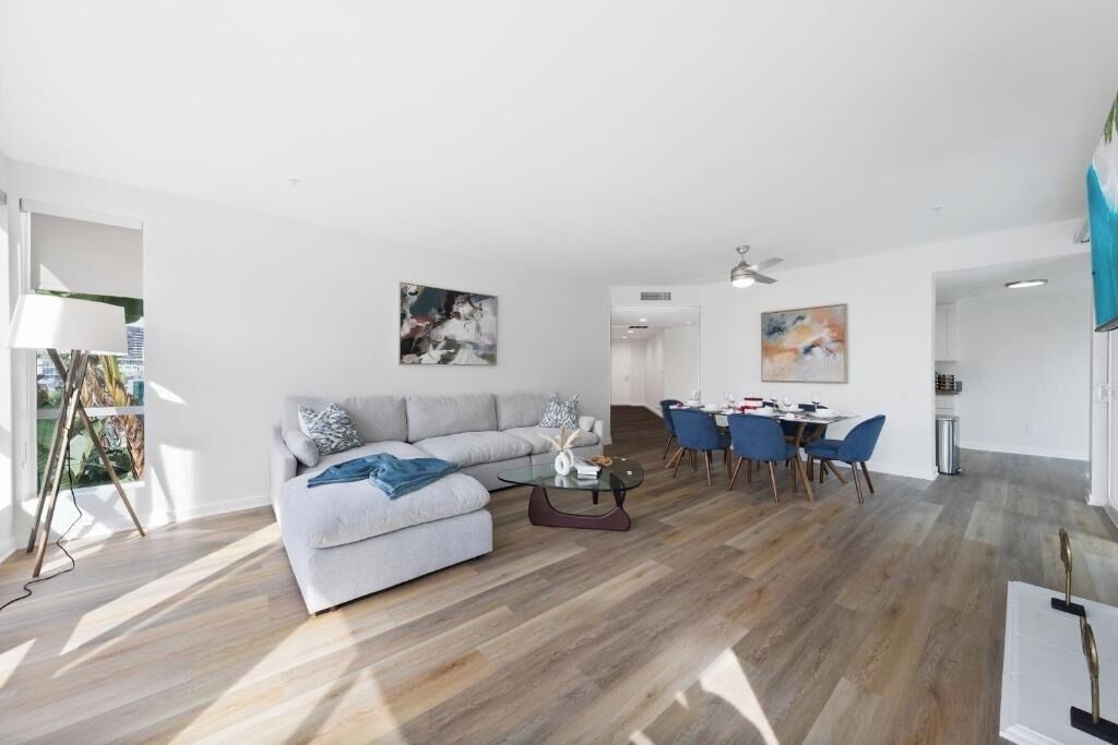 Photo of Livingroom in Marina del Rey