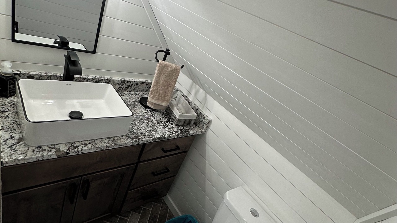 Photo of Bathroom in La Farge