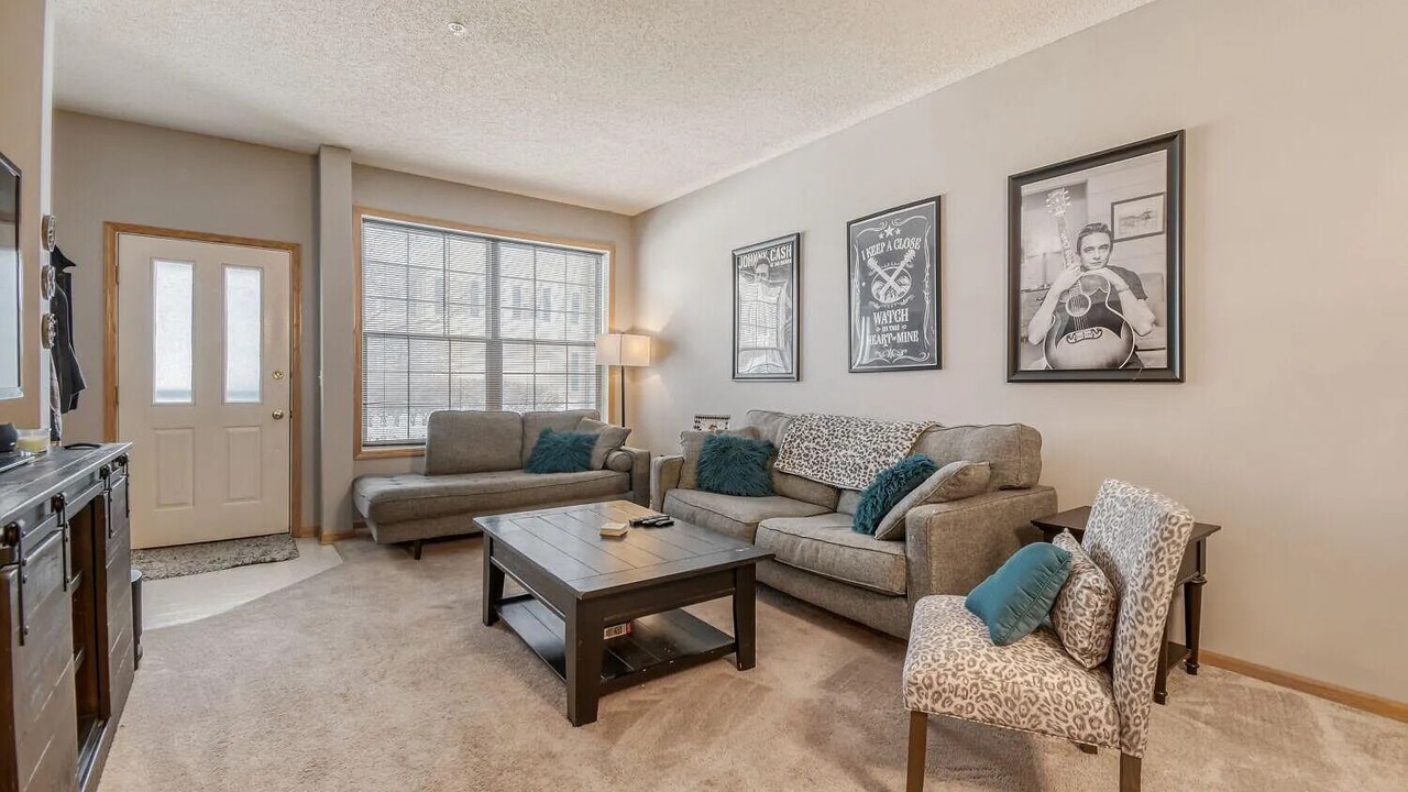 Photo of Livingroom in Blaine