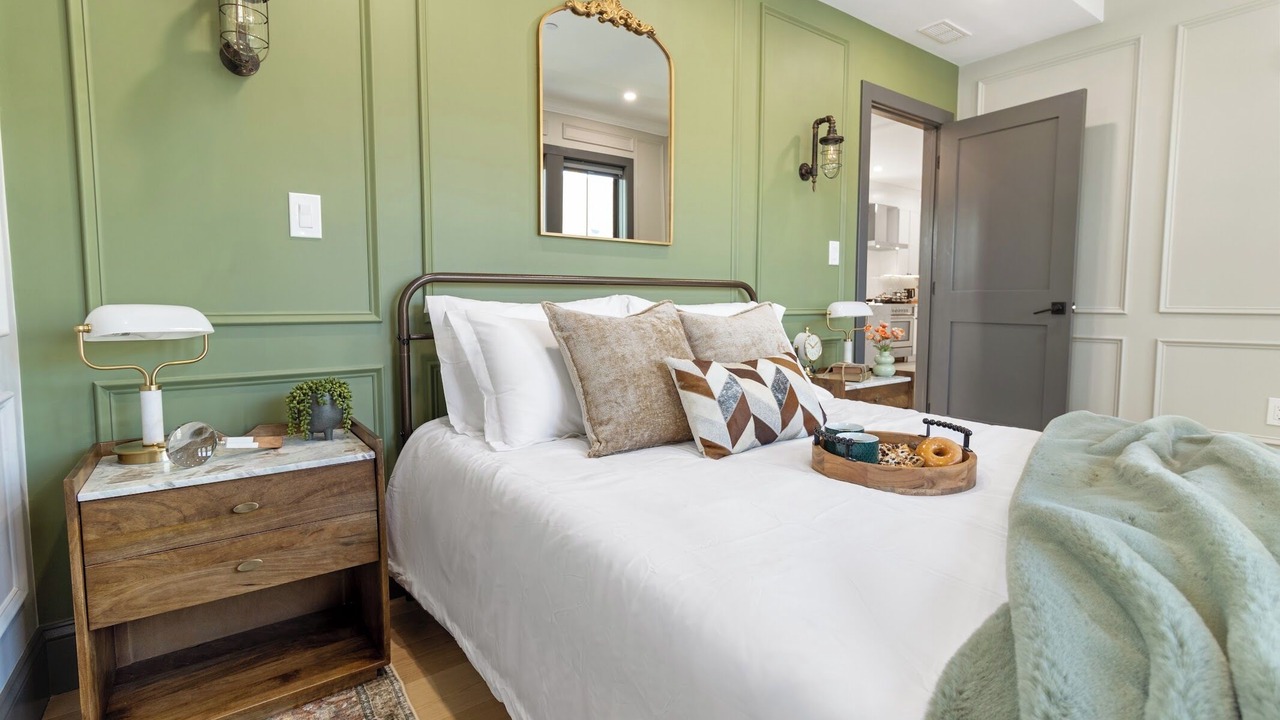 Photo of Bedroom in East Somerville