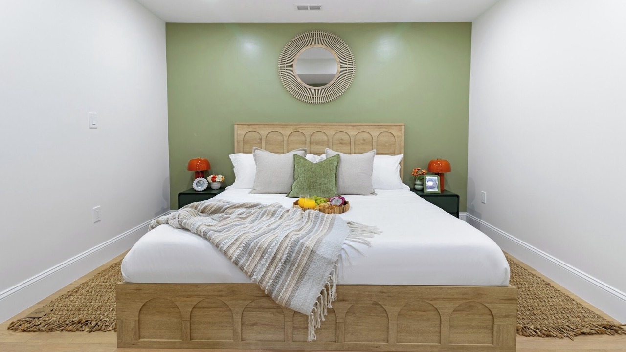 Photo of Bedroom in East Somerville