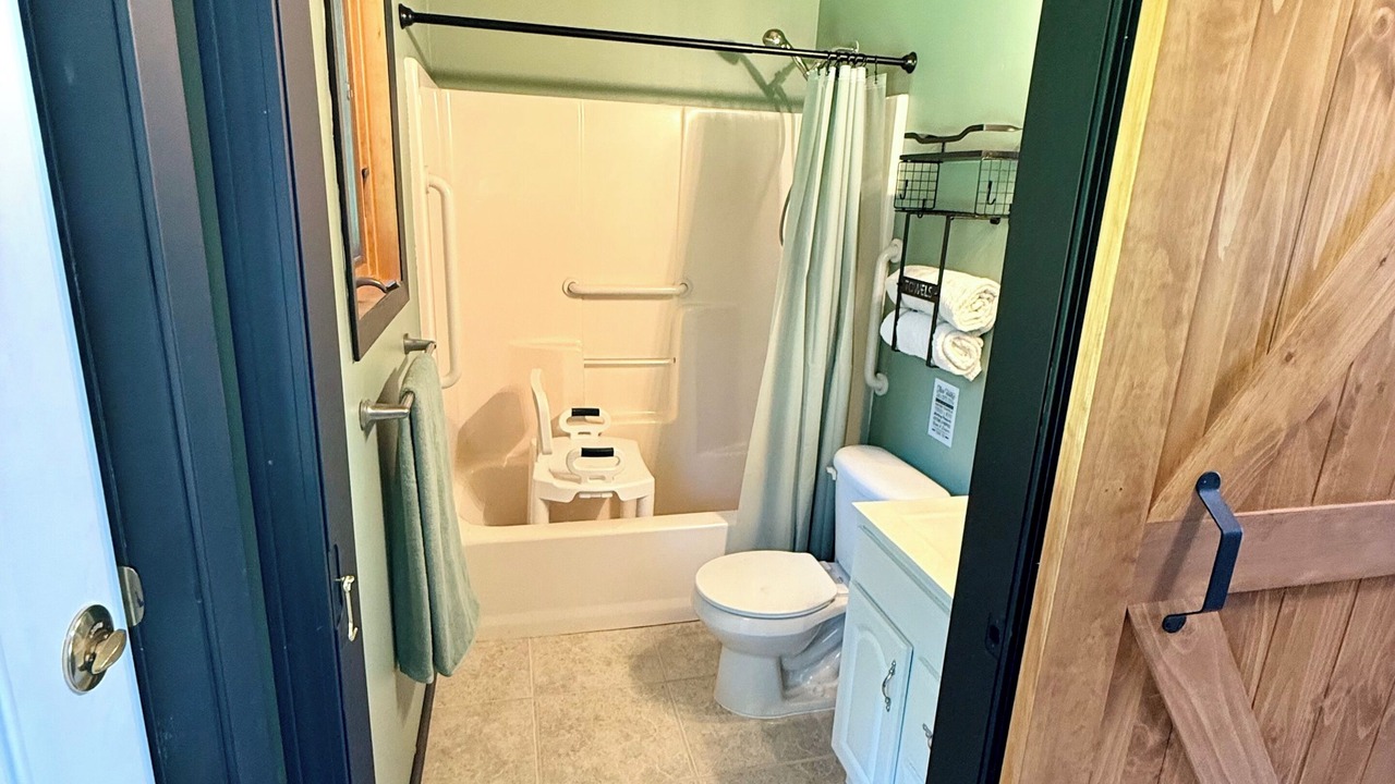 Photo of Bathroom in Onamia