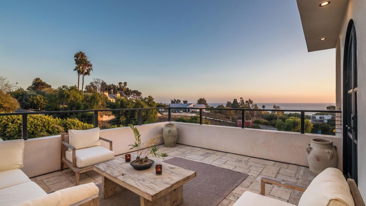 Photo of Patio Balcony in Western Malibu