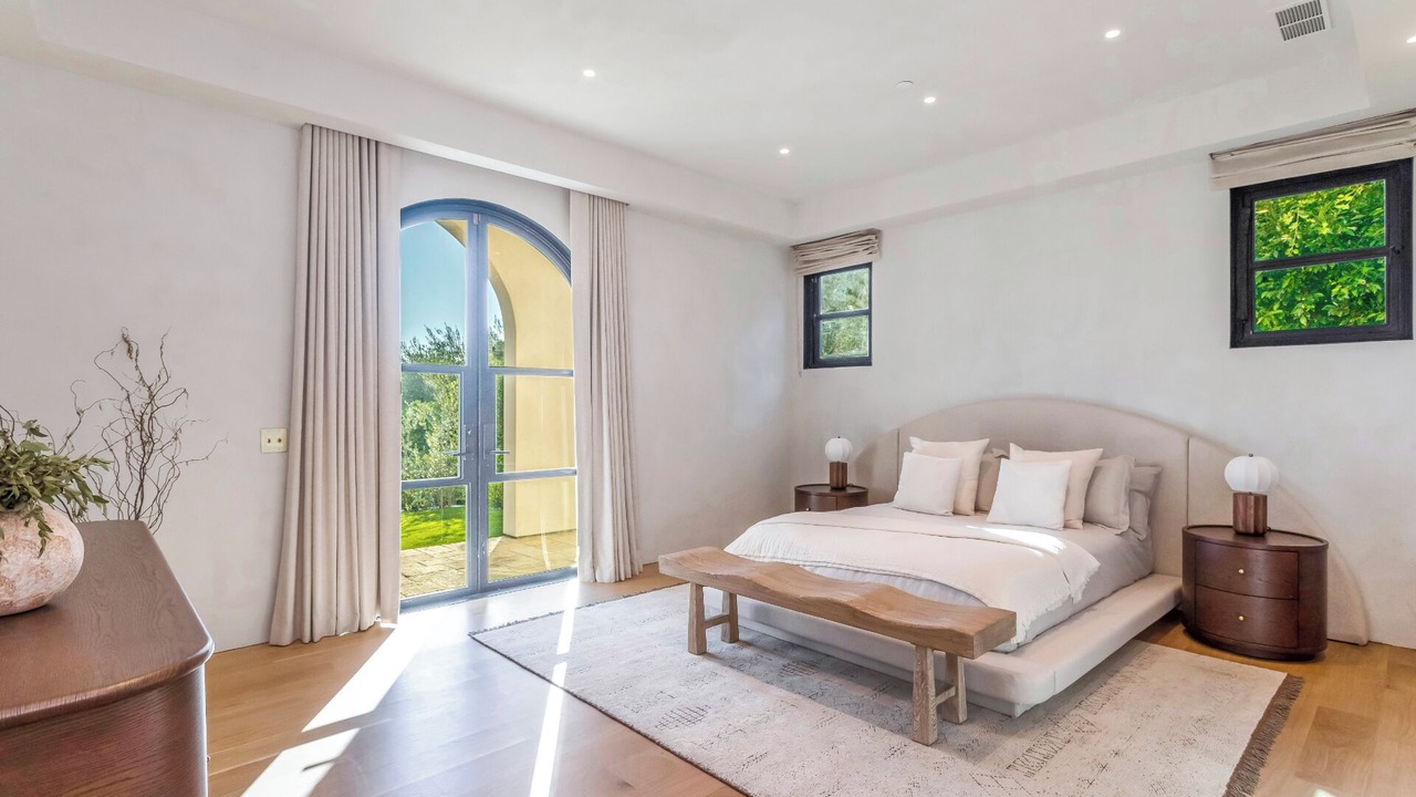 Photo of Bedroom in Western Malibu