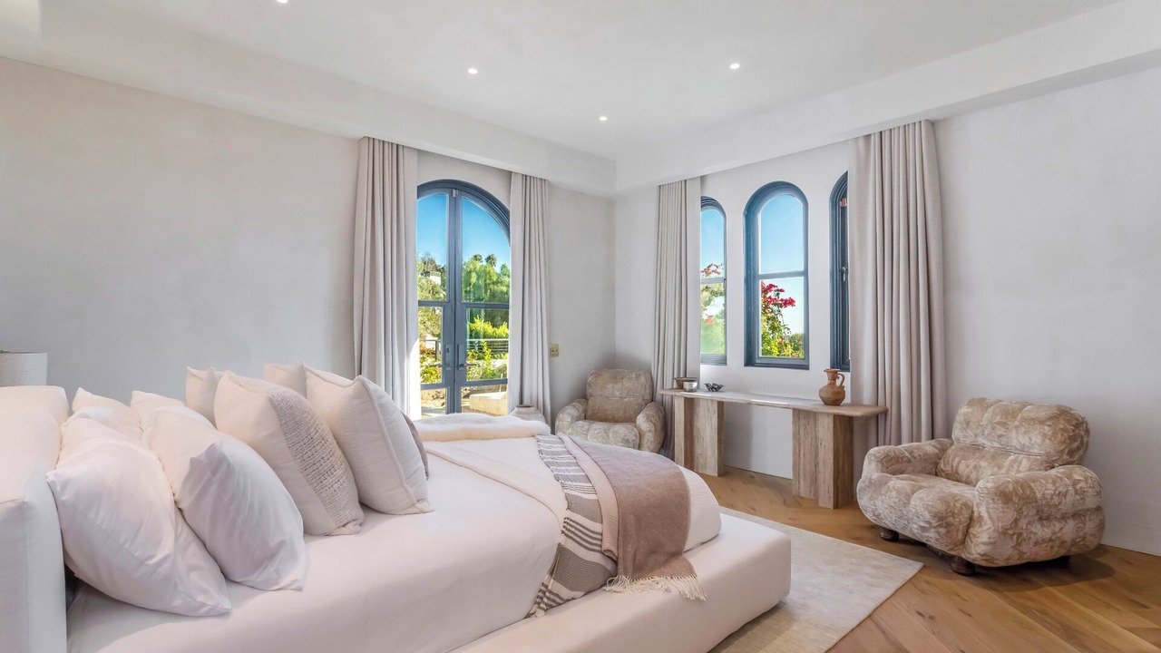 Photo of Bedroom in Western Malibu