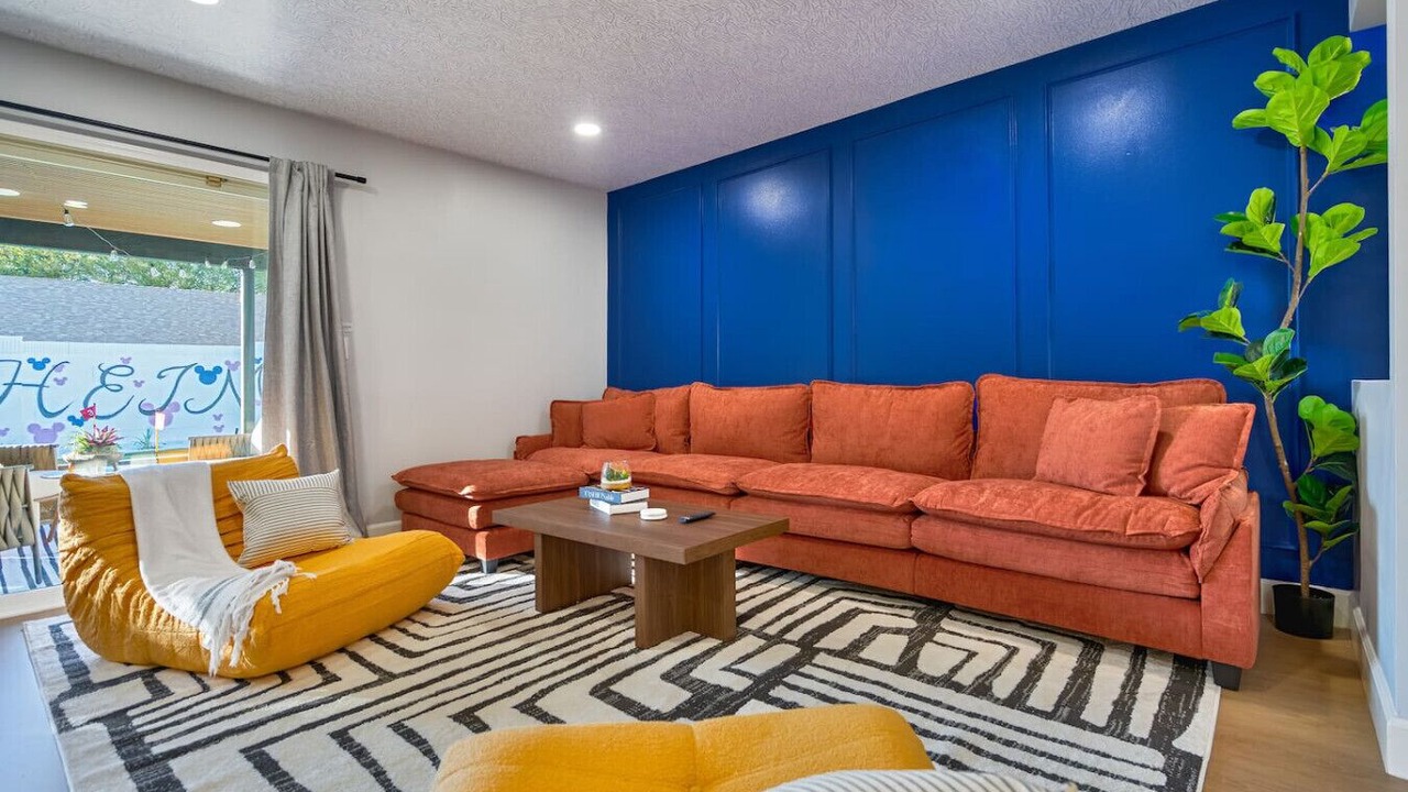Photo of Livingroom in Sherwood Forest and Thistle Development