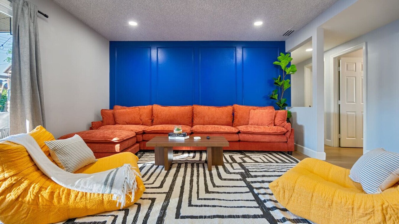 Photo of Livingroom in Sherwood Forest and Thistle Development