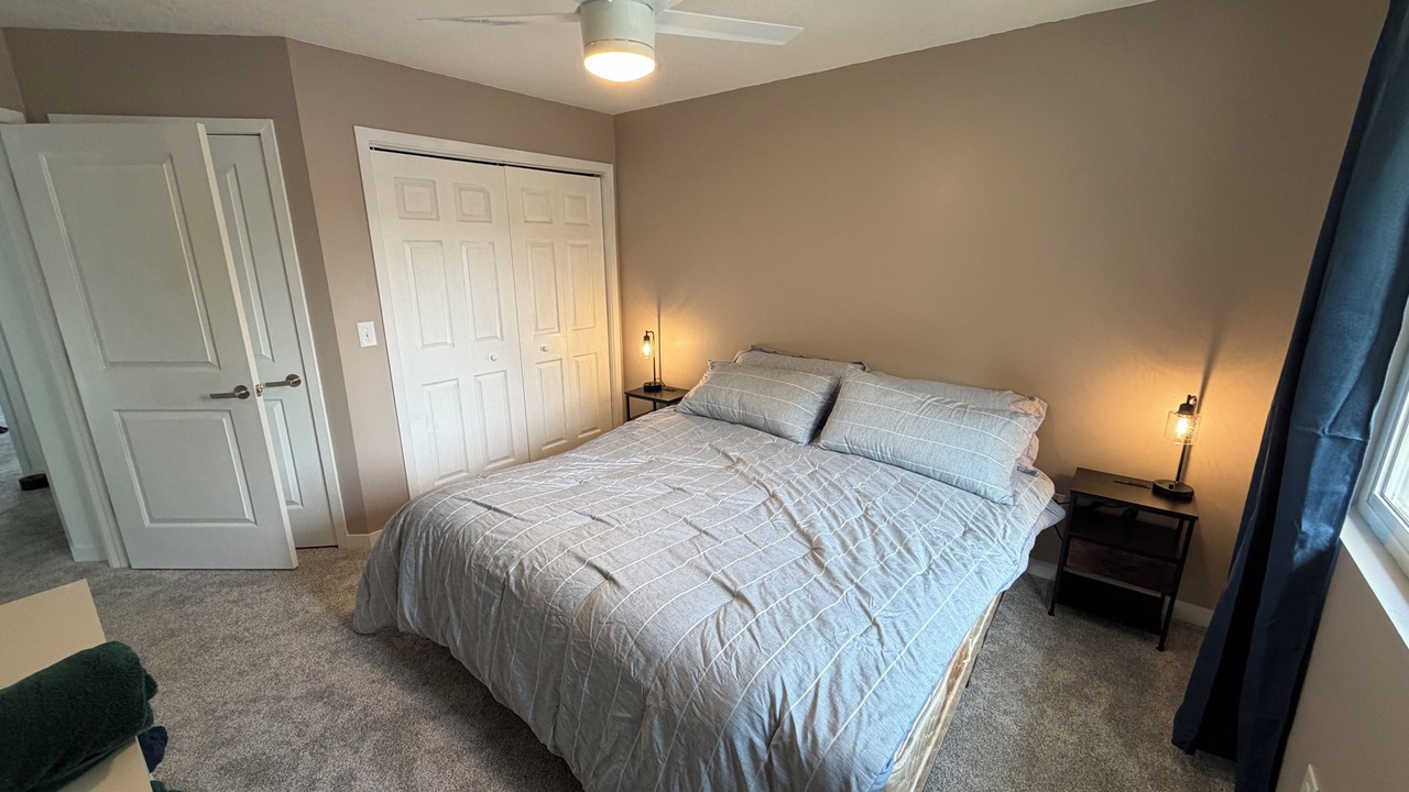 Photo of Bedroom in Lake View
