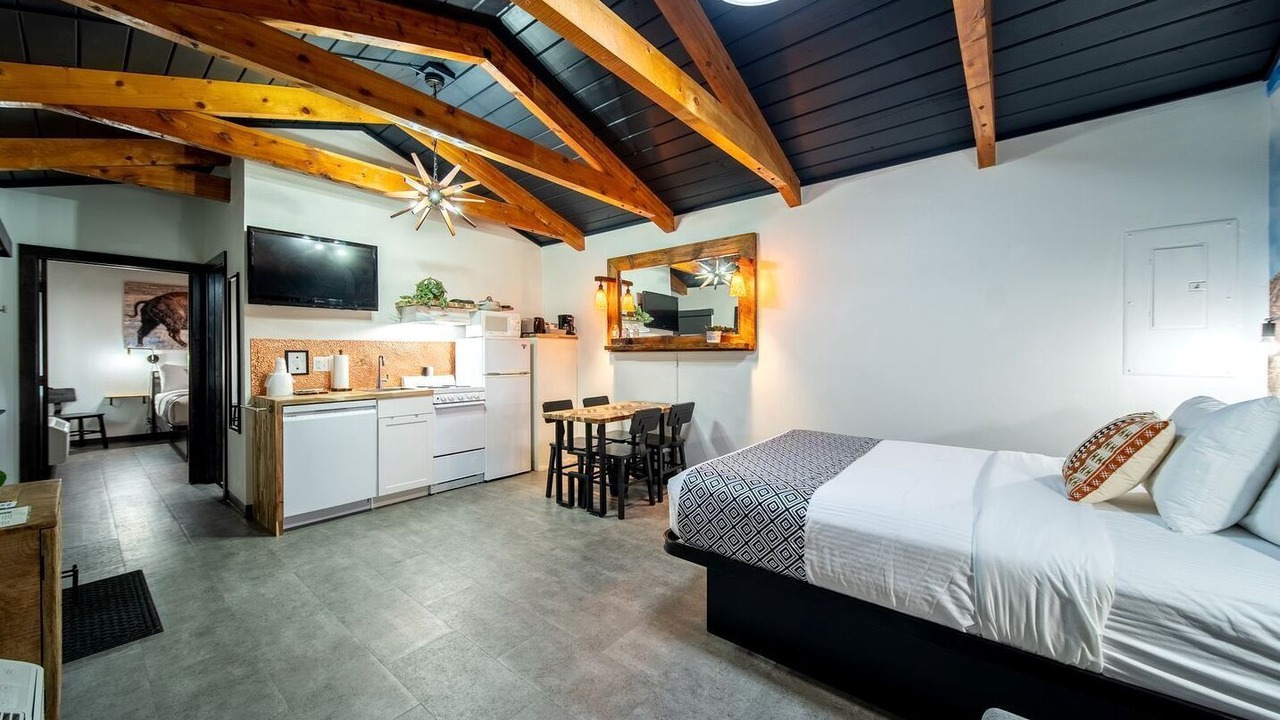 Photo of Bedroom in Pinnacles Entrance Badlands