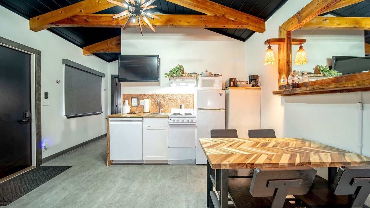 Photo of Kitchen in Pinnacles Entrance Badlands