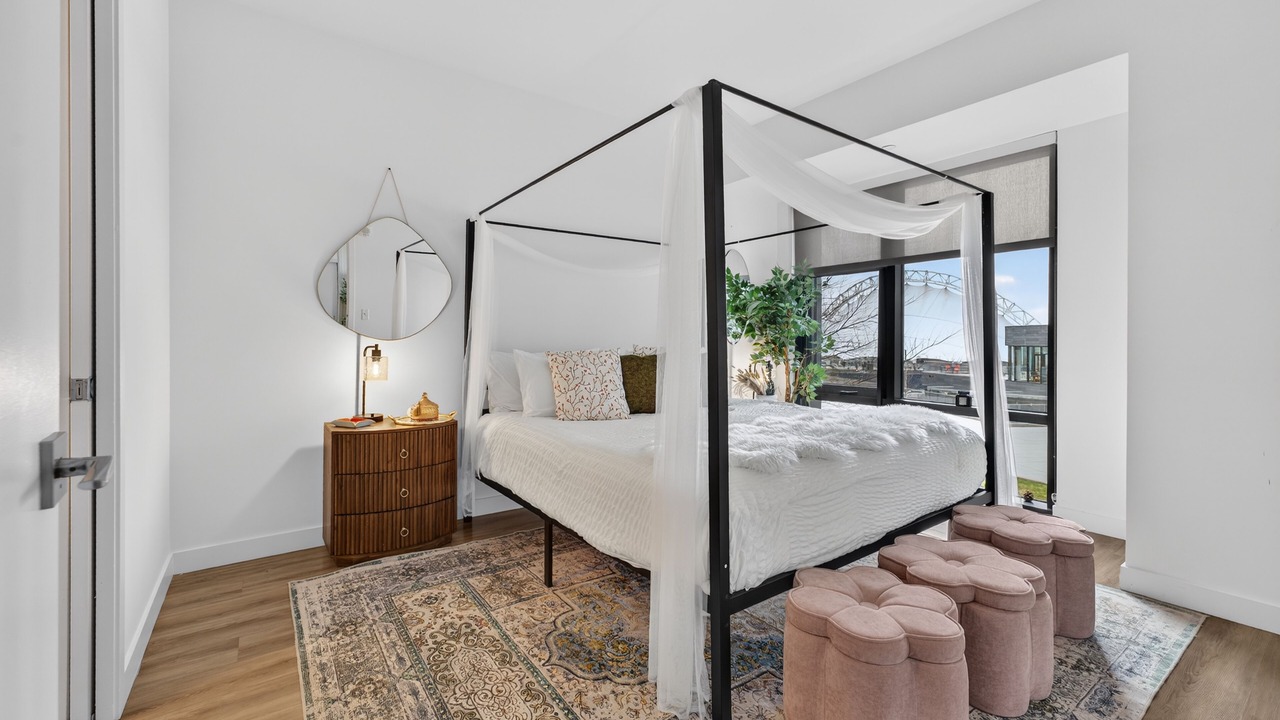 Photo of Bedroom in Seaport District