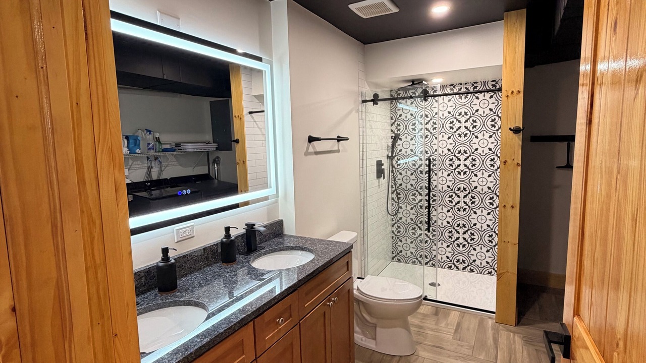 Photo of Bathroom in Iola