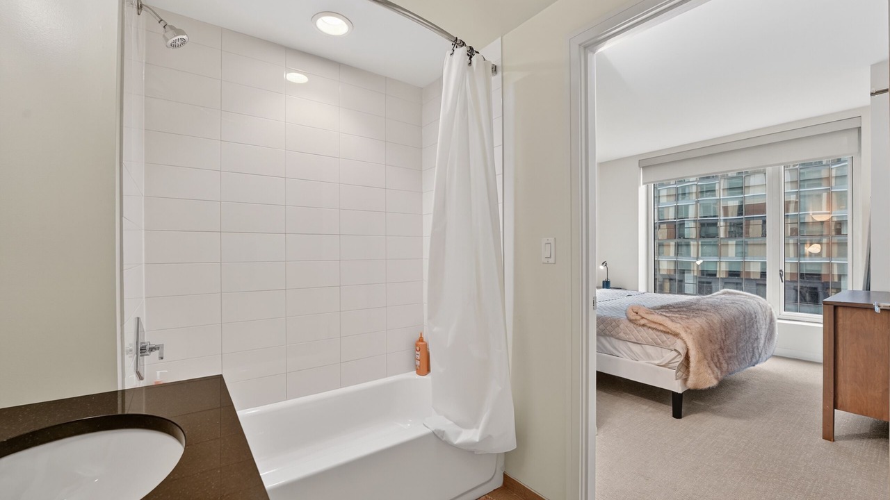Photo of Bathroom in Seaport District