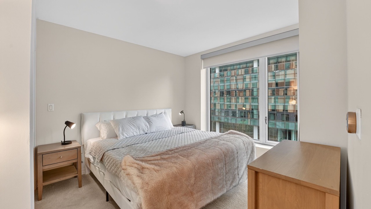 Photo of Bedroom in Seaport District
