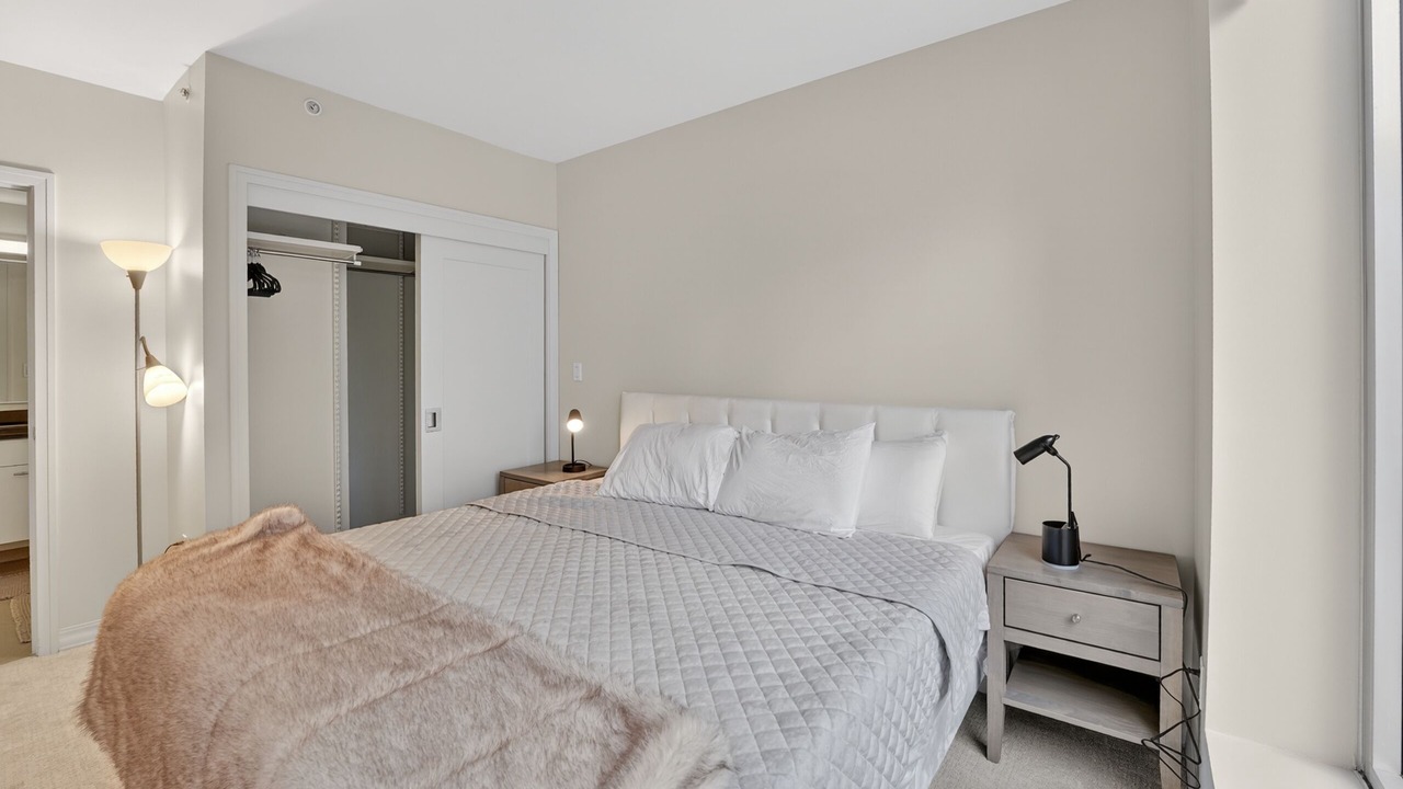 Photo of Bedroom in Seaport District