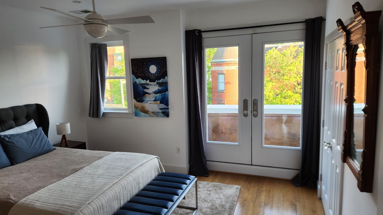 Photo of Bedroom in Truxton Circle